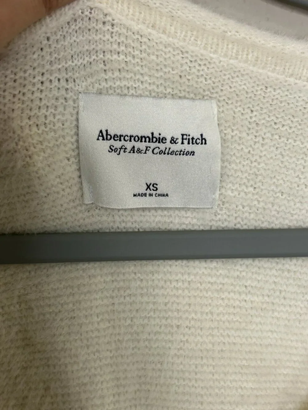Abercrombie Fitch Sweater Womens Extra Small Soft AF Balloon Sleeve Ivory